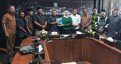BP2KKJ Serahkan Proposal Pemekaran Kabupaten Kepulauan Jemaja ke Eksekutif dan Legislatif