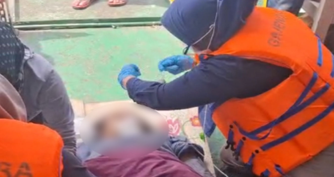 Ibu Hamil Melahirkan di Atas KMP Lome Meninggal Saat Dievakuasi ke Rumah Sakit, Bayi Selamat