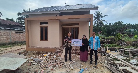 Di Usia Senja, Ida Elisma Akhirnya Memiliki Rumah Impian Berkat CSR BRK Syariah