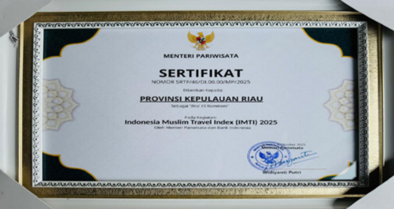 Provinsi Kepri Raih Penghargaan Destinasi Ramah Muslim Nasional Tahun 2025