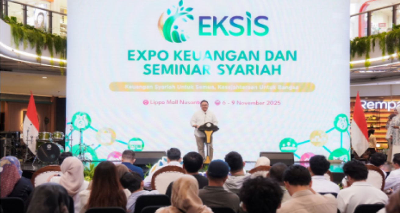 OJK Dorong Literasi dan Inklusi Keuangan Syariah Lewat EKSiS 2025, Catat 12.893 Pengunjung dan 9.489 Rekening Baru