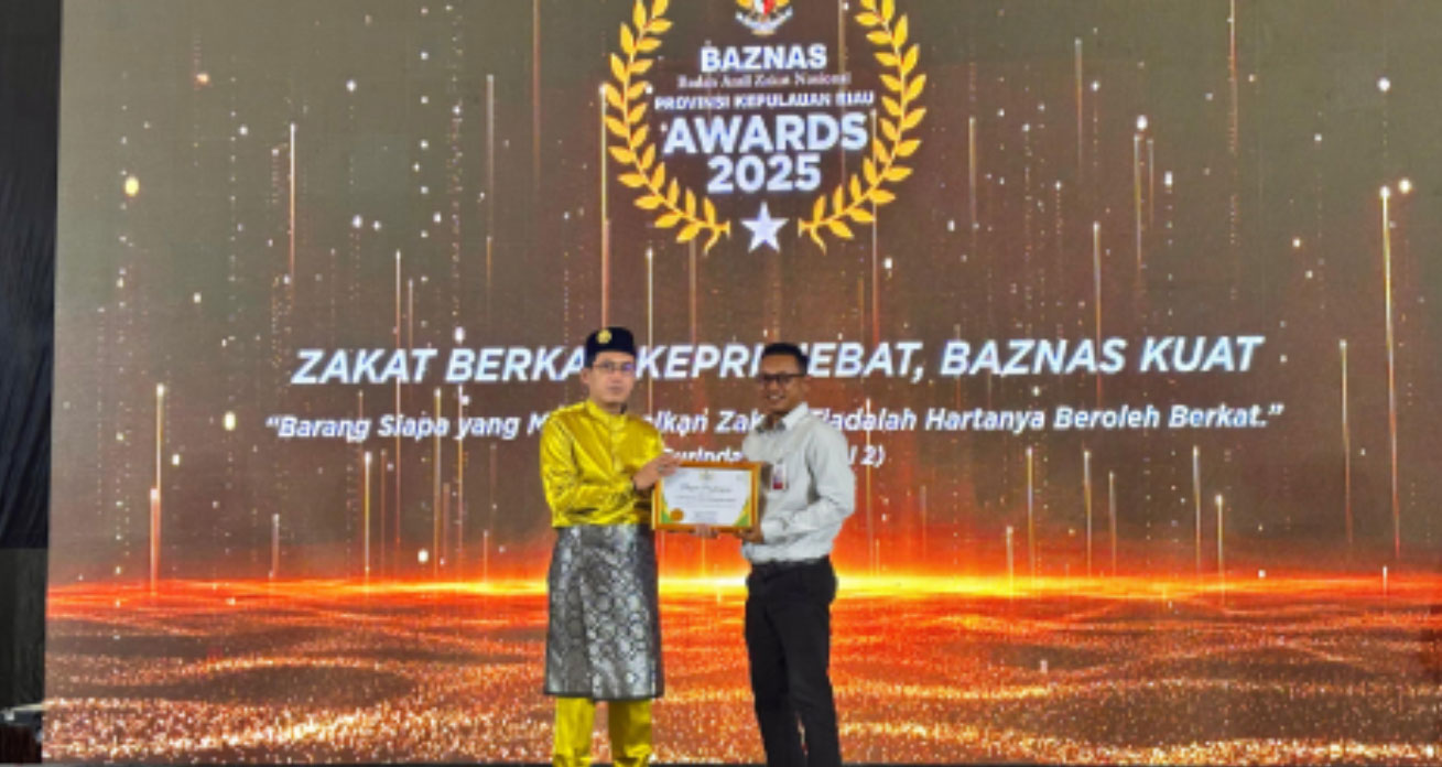 BRK Syariah Tanjungpinang Pamedan Raih Penghargaan Baznas Awards 2025 Kategori Pelayanan Zakat Terbaik