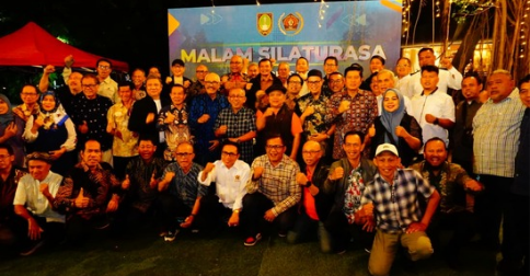 Ketum PWI Pusat Terpingkal-pingkal Baca Backdrop Malam Silaturasa Bertema 'Samawa'