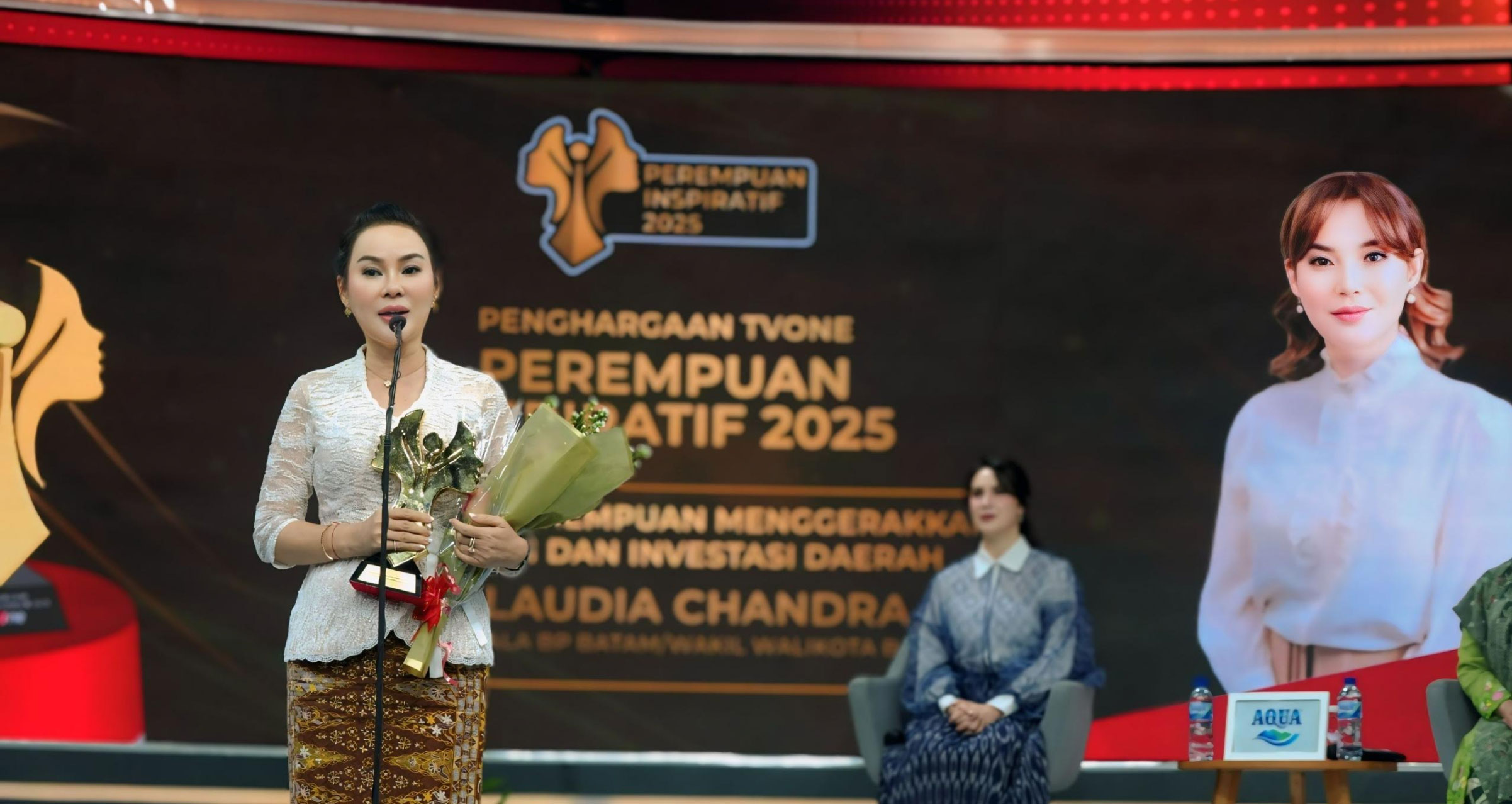Peringatan Hari Ibu Nasional, Wakil Kepala BP Batam Sabet Dua Penghargaan Bergengsi