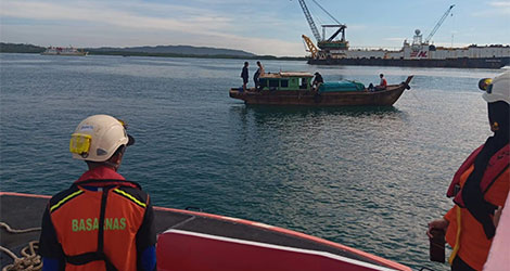 Kapal Terjebak di Laut Pulau Telang, 10 Orang Berhasil Dievakuasi Tim SAR Tanjungpinang