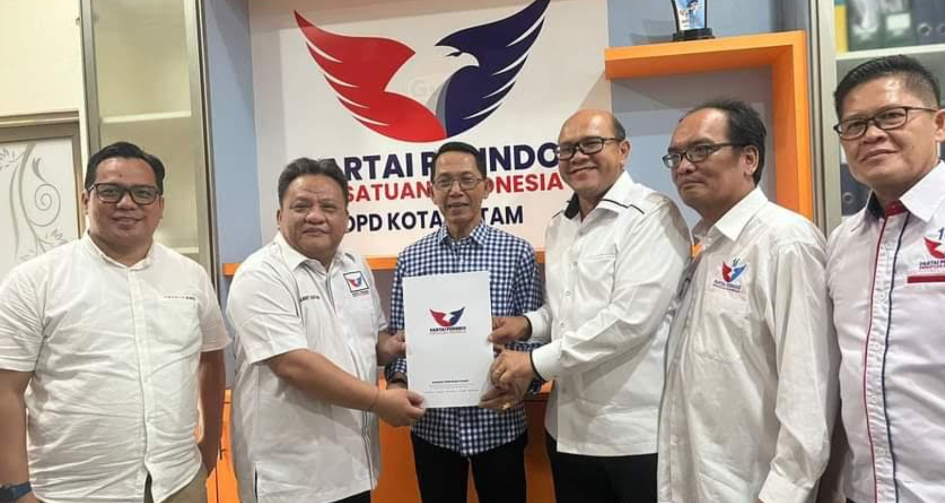 Partai Perindo Serahkan SK Dukungan untuk Amsakar-Claudia di Pilkada Batam