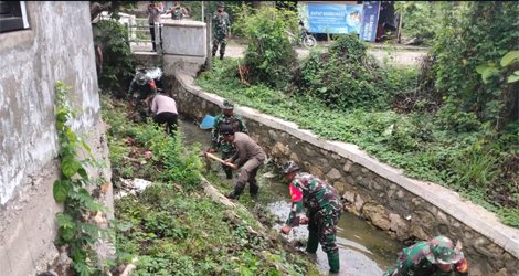 Koramil Pucuk Gencarkan Aksi Bersih-bersih Lingkungan