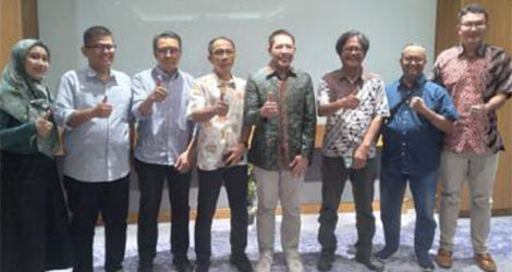 Catatan Pemred BATAMTODAY.COM Ngobrol Santai dengan Dr Mohamad Maliki Osman di Hotel Radisson Batam