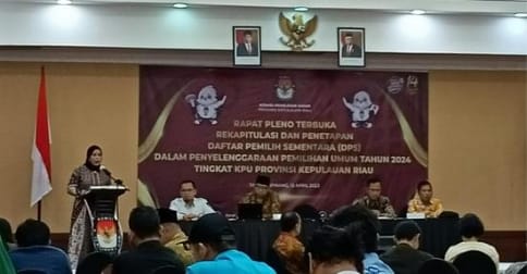Rapat Pleno KPU Kepri Tetapkan DPS Pemilu 2024 Sebanyak 1.504.704 Pemilih