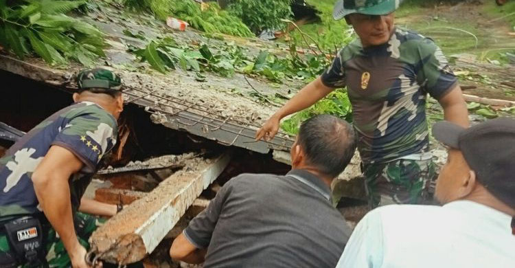 Tim SAR Temukan 6 Jenazah Tertimbun Tanah Longsor di Serasan Natuna