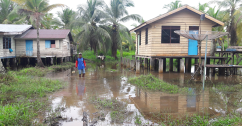 Sering Banjir, Komunitas Adat Terpencil Desa Sungai Buluh Minta Drainase