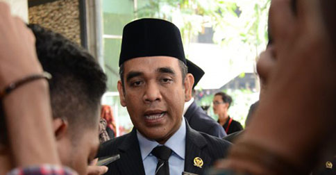 Gerindra Minta KBRI Gratiskan WNI Urus Paspor di Malaysia
