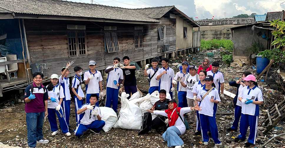 Merdeka dari Sampah Plastik, PT BatamOn Global Group dan PT Ekamas Mandiri Group Gelar Rangkaian HUT RI ke-79 di Tanjung Uma