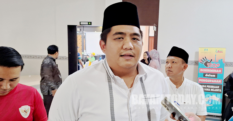 Lepas 8 Atlet Bintan ke PON XXI Aceh-Sumut, Bupati Roby Janjikan Bonus untuk Peraih Medali