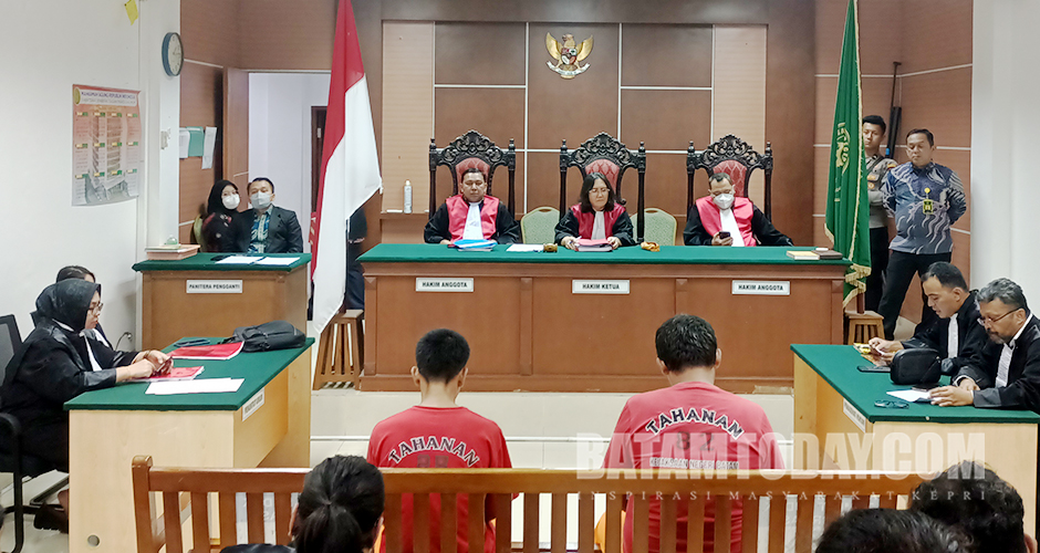 Dua Warga Baloi Kolam Terdakwa Perusakan Listrik Divonis 3 dan 5 Bulan Penjara