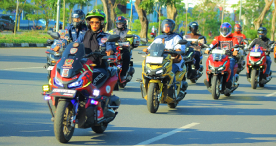 Capella Honda dan Komunitas ADV Meriahkan Peluncuran New Honda ADV di BCS Mall