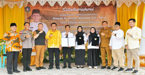 Kunjungan Kerja ke Natuna, Gubernur Ansar Pastikan Program Pendidikan Tetap Berlanjut