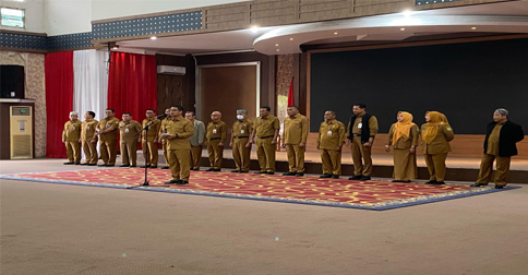 Pimpin Apel Perdana Usai Libur Lebaran, Bupati Karimun Minta Jajarannya Berhemat