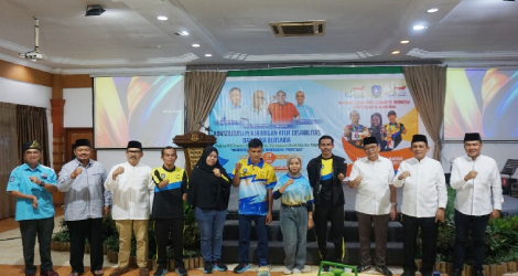 Dukung Pembinaan Atlet Disabilitas, Kejati Kepri dan Pemprov Serahkan Mobil Operasional
