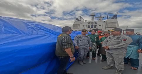Bakamla RI Berangkatkan KN Pulau Dana-323, Angkut 92,2 Ton Bantuan Bencana Sumatera