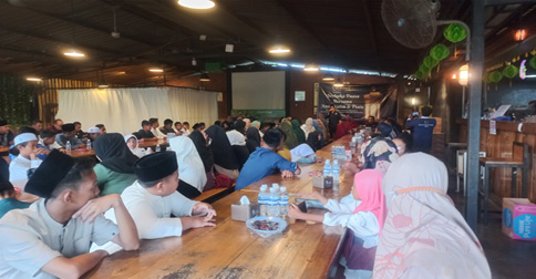 PWI Bintan dan Pengusaha Kopi Tiam Tanjunguban Gelar Bukber dengan Ratusan Anak Yatim