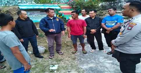 Seorang Pelajar Temukan Bungkusan Diduga Narkoba di Pantai Anambas