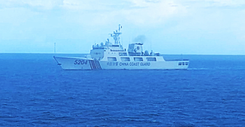 KN Nipah-321 Bakamla Berhasil Usir Kapal Coast Guard China dari ZEE Natuna Utara