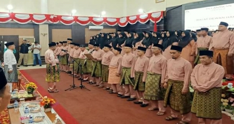 Bupati Aunur Rafiq Lantik Dewan Hakim MTQ XVI Kabupaten Karimun Tahun 2024