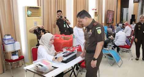 Kejati Kepri Gelar Donor Darah Peringatan Harlah Kejaksaan ke-80