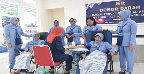 Sambut HUT TNI AU ke-78, Lanud RHF Gelar Donor Darah