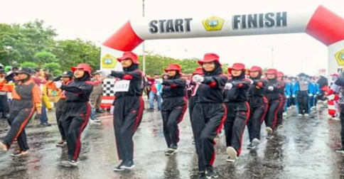 Ratusan Regu Ikuti Lomba Gerak Jalan HUT RI ke-79 di Coastal Area Karimun