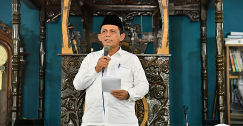 Kunker ke Natuna, Gubernur Ansar Serahkan Insentif dan Bantuan Longsor Serasan