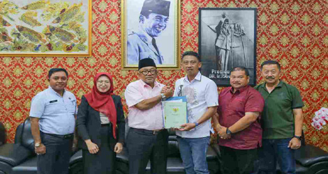 Wali Kota Lis Terima Hibah Dua Hektare Tanah untuk Rumah Singgah Lansia