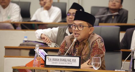 Dana Haji Khusus Tertahan, Komisi VIII : Jangan Sampai Rugikan Jamaah