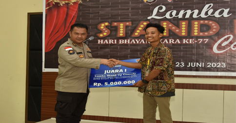 Lomba Stand Up Comedy Meriahkan Hari Bhayangkara ke-77 Polda Kepri