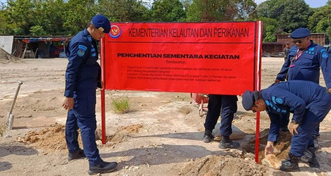 KKP Segel Aktivitas Tambang Pasir di Pulau Citlim Karimun