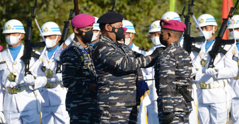 Kasal Resmikan Kantor Puslatpurmar 9 TNI AL Dabo Singkep