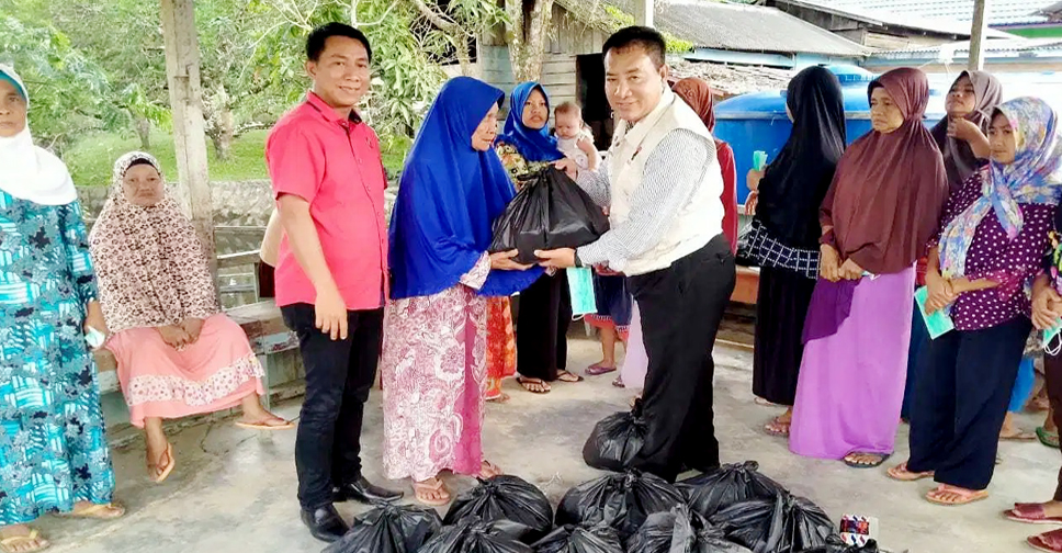 Ketua Komisi III DPRD Natuna Bersama Anggota DPR RI Tinjau Banjir Sebadai Ulu