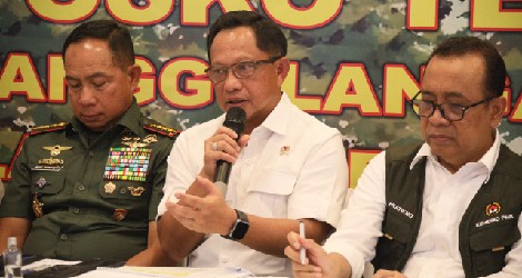 Mendagri Terbitkan Surat Edaran Ajak Pemda Bantu Daerah Terdampak Bencana Banjir-Longsor di Sumatera
