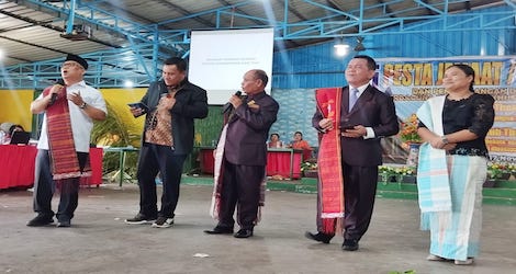 Disambut Meriah di Pesta Gotilon HKI Batu Aji, Cawagub Nyanyang Lantunkan Lagu Batak 'Boru Panggoaran'