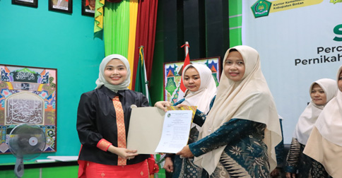 Ketua TP PKK Bintan Buka Seminar Percepatan Penurunan Stunting dan Pencegahan Pernikahan Dini