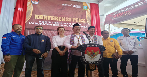Paslon Aneng-Raja Bayu Resmi Daftar Pilbup Anambas