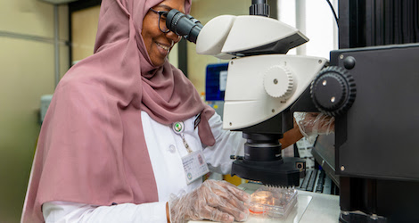 King Faisal Specialist Hospital Luncurkan Layanan Patologi Virtual Canggih di Madinah