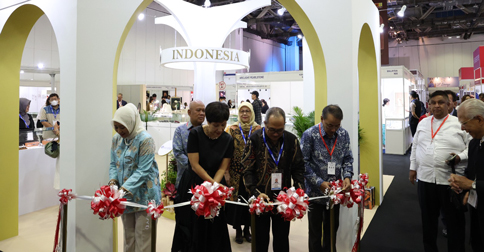 Produk Perhiasan UKM Indonesia 'Berkilau' di Singapore International Jewelry Expo 2023