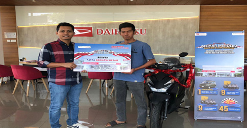 Undian Gebyar Merdeka 2025, Pelanggan Daihatsu Batam Menang Hadiah Motor