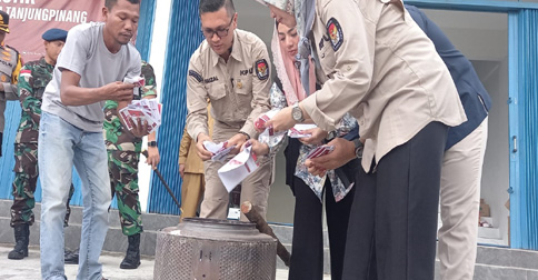 Jelang Pilkada, KPU Tanjungpinang Musnahkan Surat Suara Rusak dan Tak Terpakai