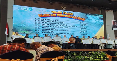 Patuh Bayar Pajak Air Permukaan Tahun 2025, PT Timah Terima Penghargaan dari Pemprov Kepri