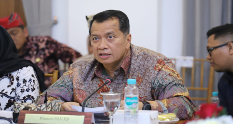 Uji Coba Digitalisasi Bansos Dimulai di Banyuwangi, WamenPANRB: Setiap Rupiah Harus Tepat Sasaran