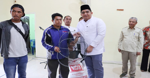 Bupati Bintan Serahkan 63.500 Benih Ikan, 8,46 Ton Pakan dan Sarpras Perikanan Tangkap Lainnya