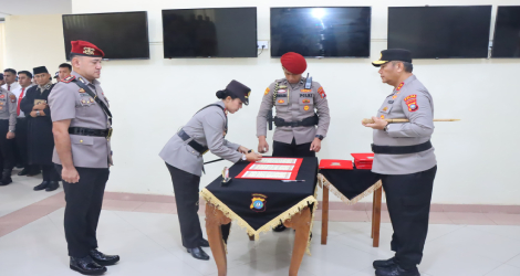 AKBP Robby Topan Manusiwa Jabat Wadirreskrimum Polda Kepri, AKBP Yunita Stevani Jadi Kapolres Karimun